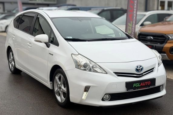 Toyota PRIUS+ (2012)