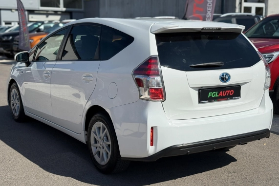 Toyota PRIUS+ (2017)