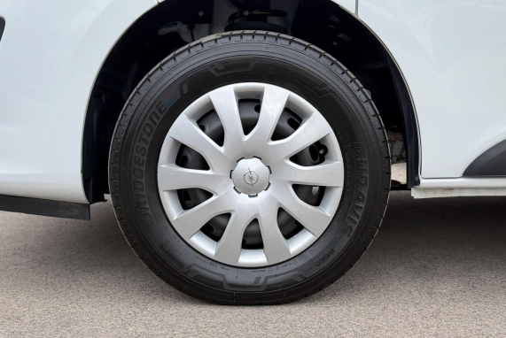 Opel VIVARO (2019)